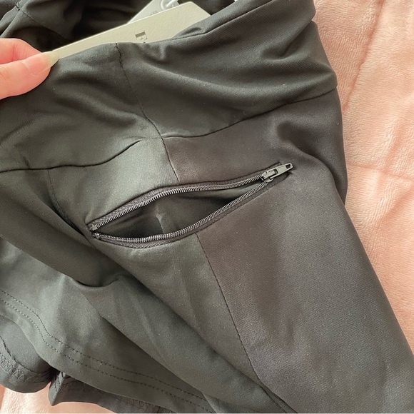 Brand new tennis skirt with pockets - Picture 5 of 6